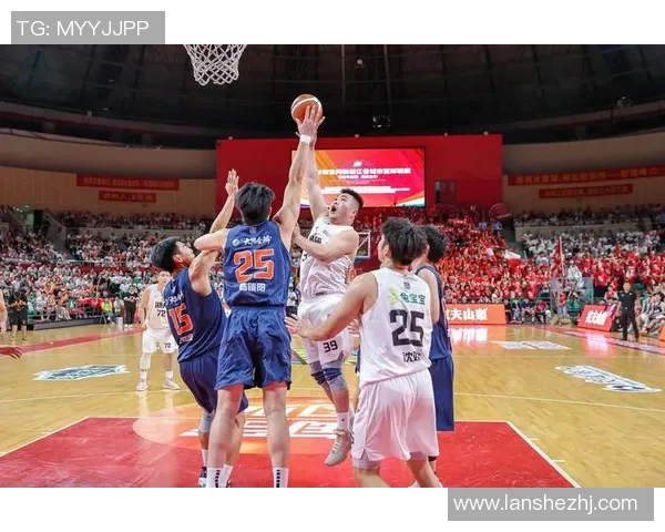 原帅的成长之路：从少年梦想到篮球赛场的闪耀星辰