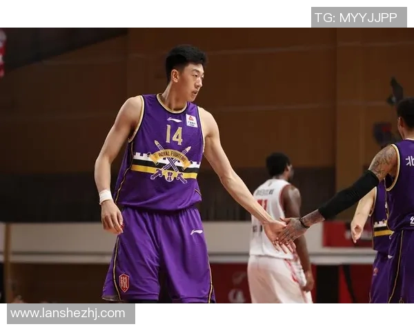 王少杰:从篮球新星到职业生涯的璀璨征程与未来展望 王少杰:从篮球新星到职业生涯的璀璨征程与未来展望