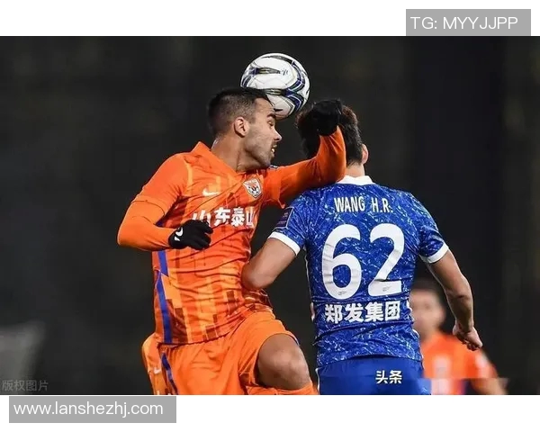 申花与上港对决数据分析揭示球队实力差距与战术特点 申花与上港对决数据分析揭示球队实力差距与战术特点