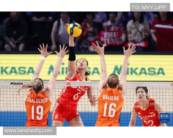 女排精彩对决荷兰队挑战中国队直播盛况全程回顾与分析