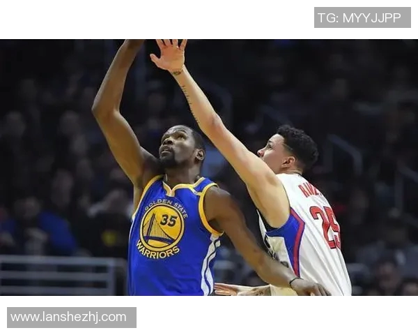 火箭与快船七场激战比分回顾全景分析与精彩瞬间总结