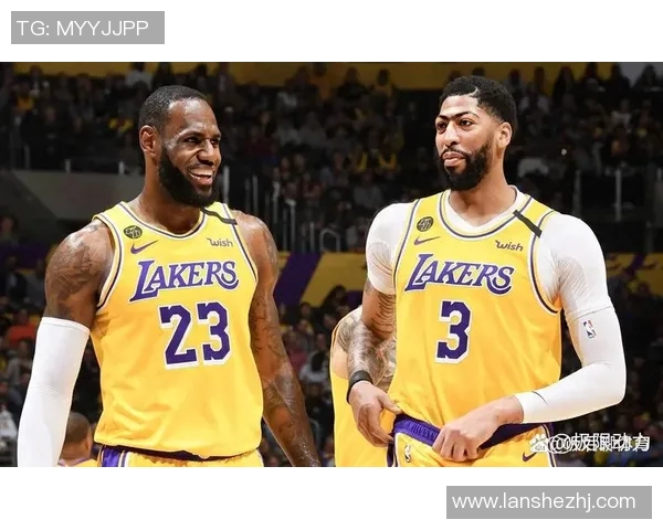 湖人对决热火季后赛精彩瞬间回顾与战术分析