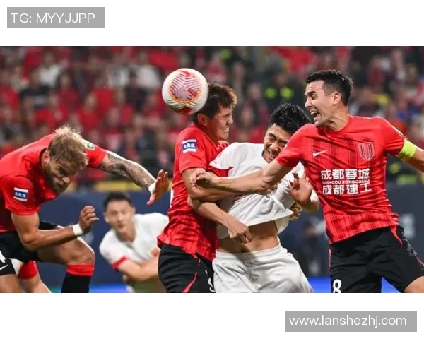 江原对阵三星的精彩较量揭示了韩国足球的竞争魅力与战术智慧 江原对阵三星的精彩较量揭示了韩国足球的竞争魅力与战术智慧